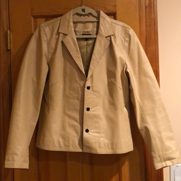 Leather jacket - Picture 1 of 4